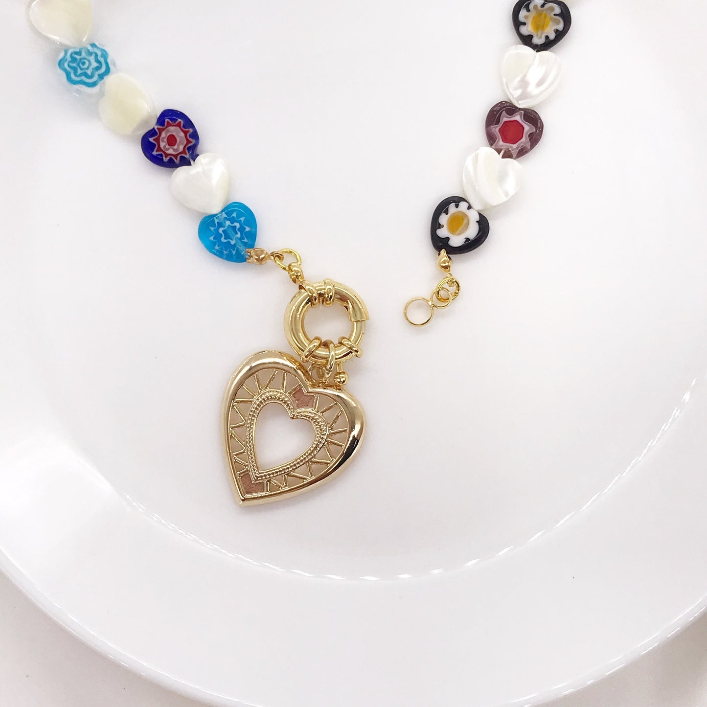 Heart shape pendant pearls shell colorful flower beaded necklace