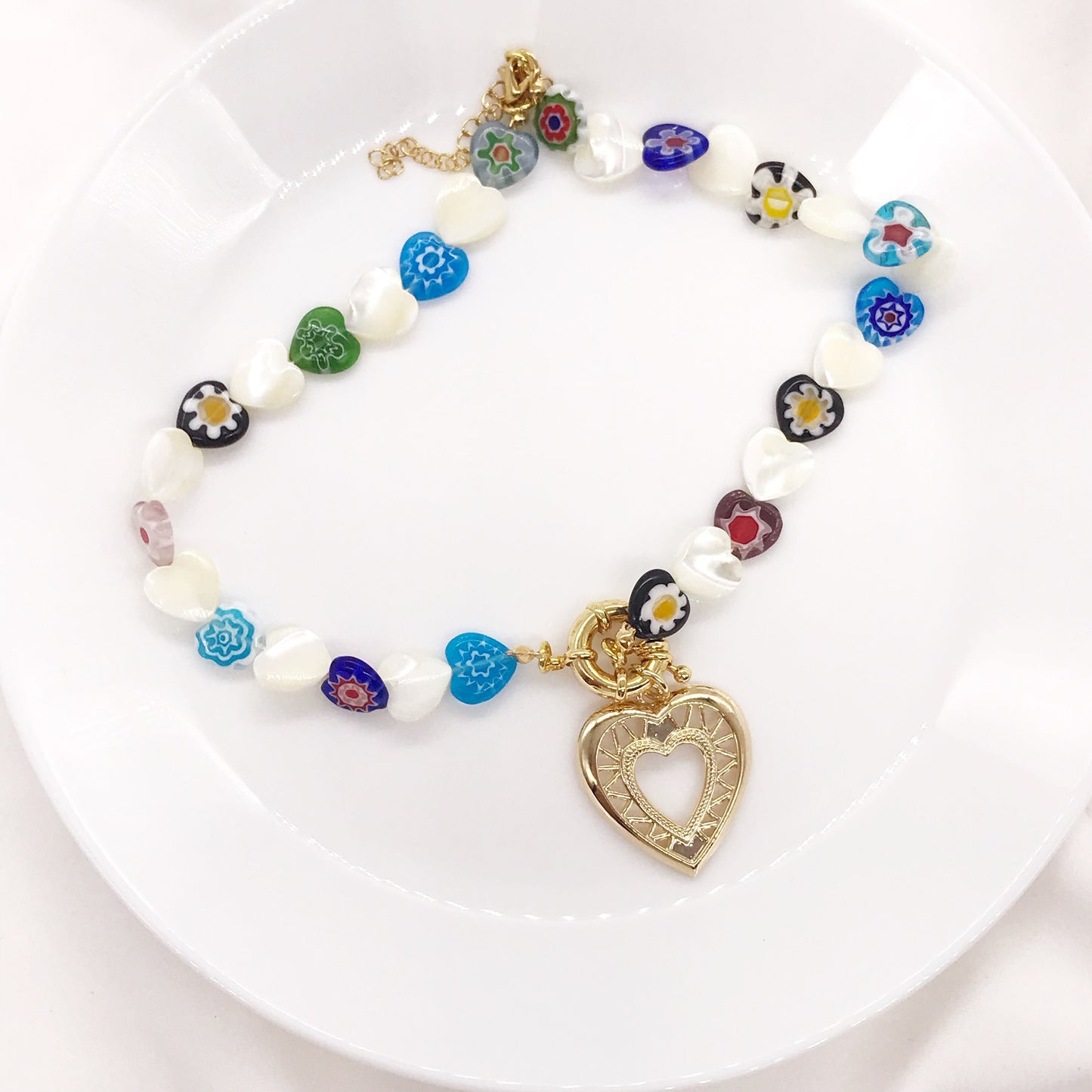 Heart shape pendant pearls shell colorful flower beaded necklace
