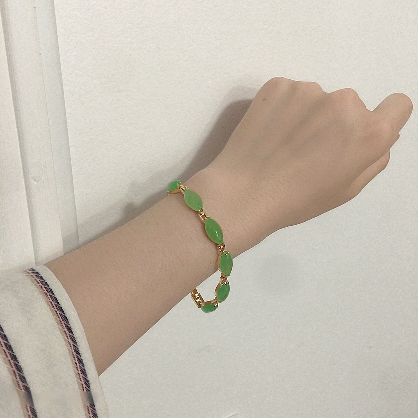 Light Green Jade Link Bracelet, Gold Plated