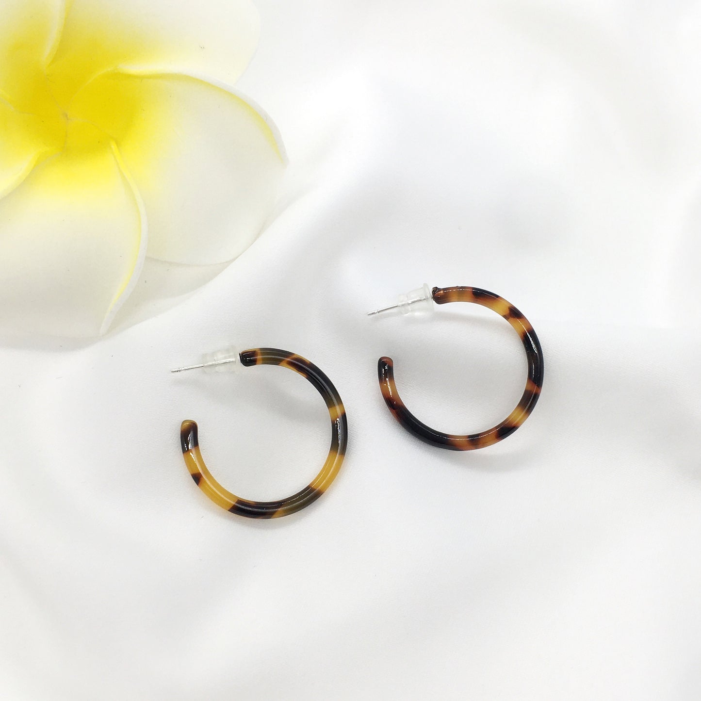 30mm Round acetate Solid color, Tortoise Shell Hoops silver studs Earring