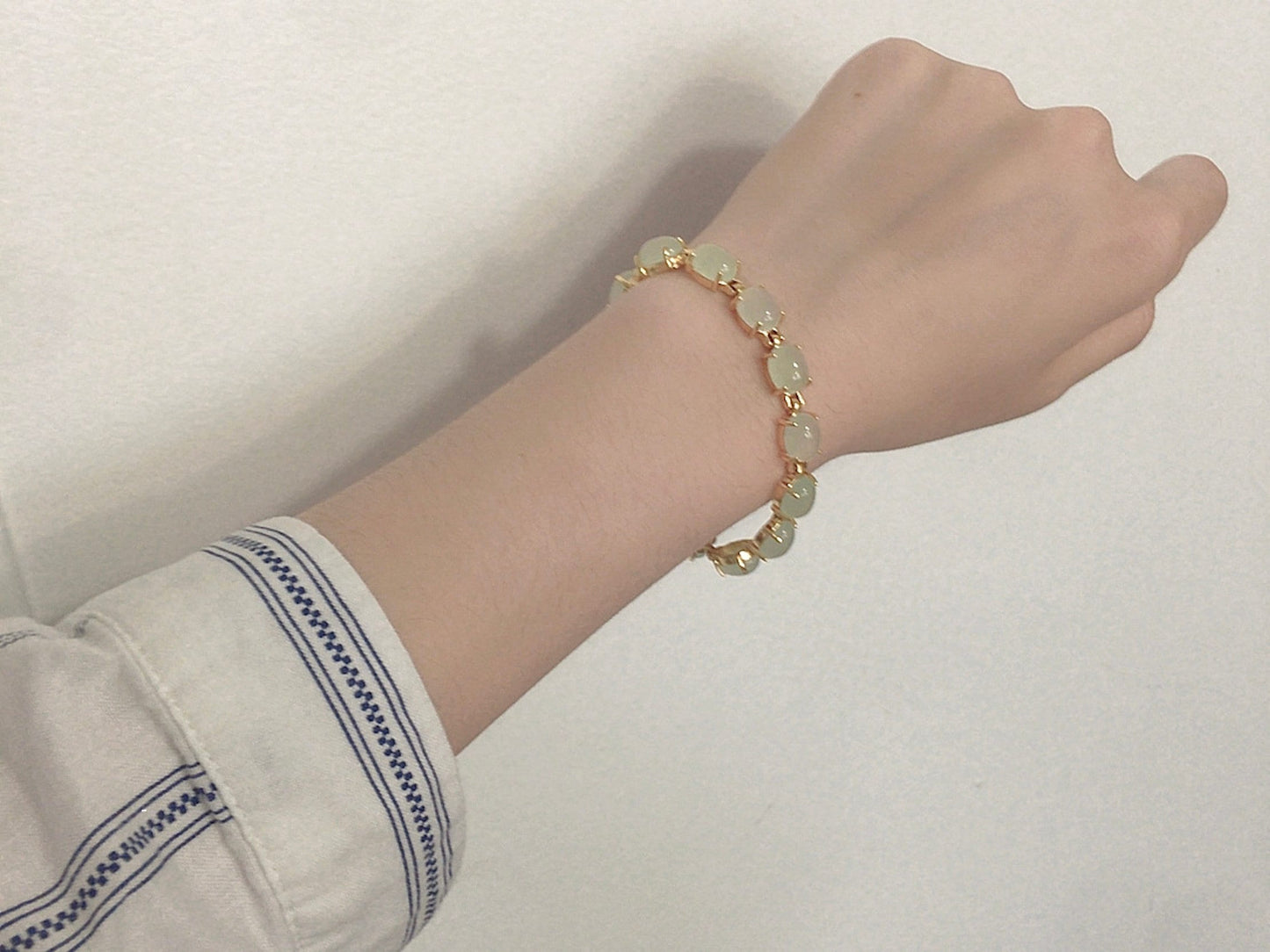 Genuine Oval Light Green Jade Link Bracelet, Gold Plated